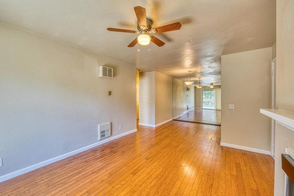 4106 Golden Oaks Lane Property Photo 9