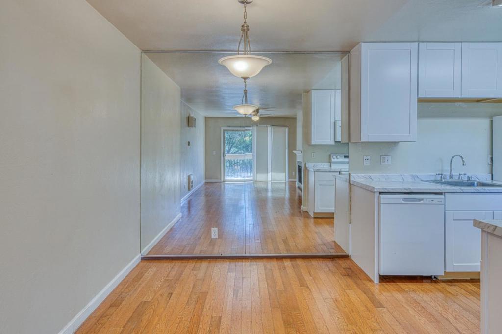 4106 Golden Oaks Lane Property Photo 11