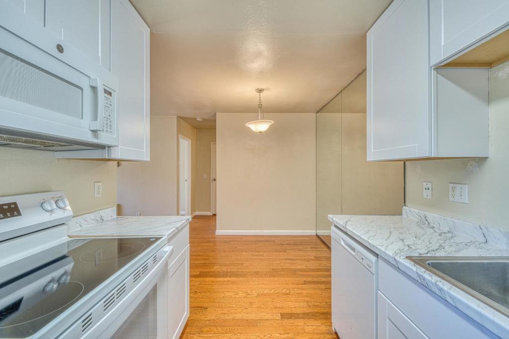 4106 Golden Oaks Lane Property Photo 16