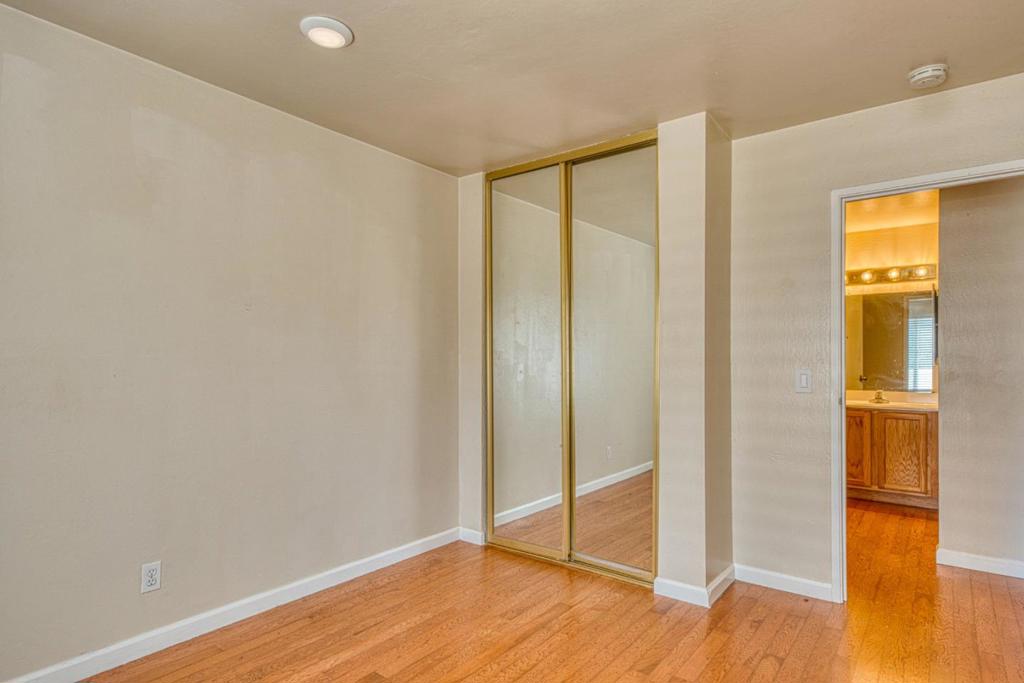 4106 Golden Oaks Lane Property Photo 18