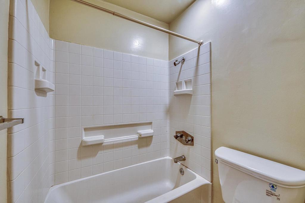 4106 Golden Oaks Lane Property Photo 22