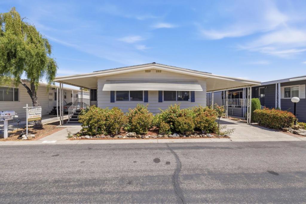 102 Quail Hollow Drive 102 Property Photo 1