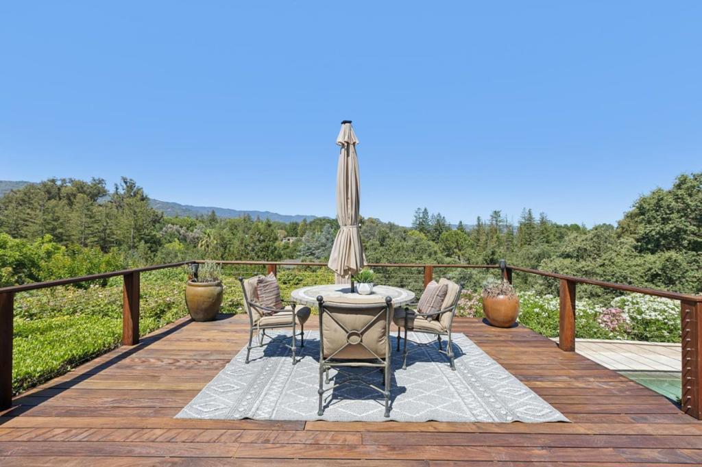 14275 Hilltop Way Property Photo 16
