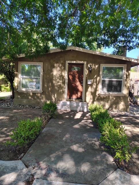 217 Semple Street Property Photo 1