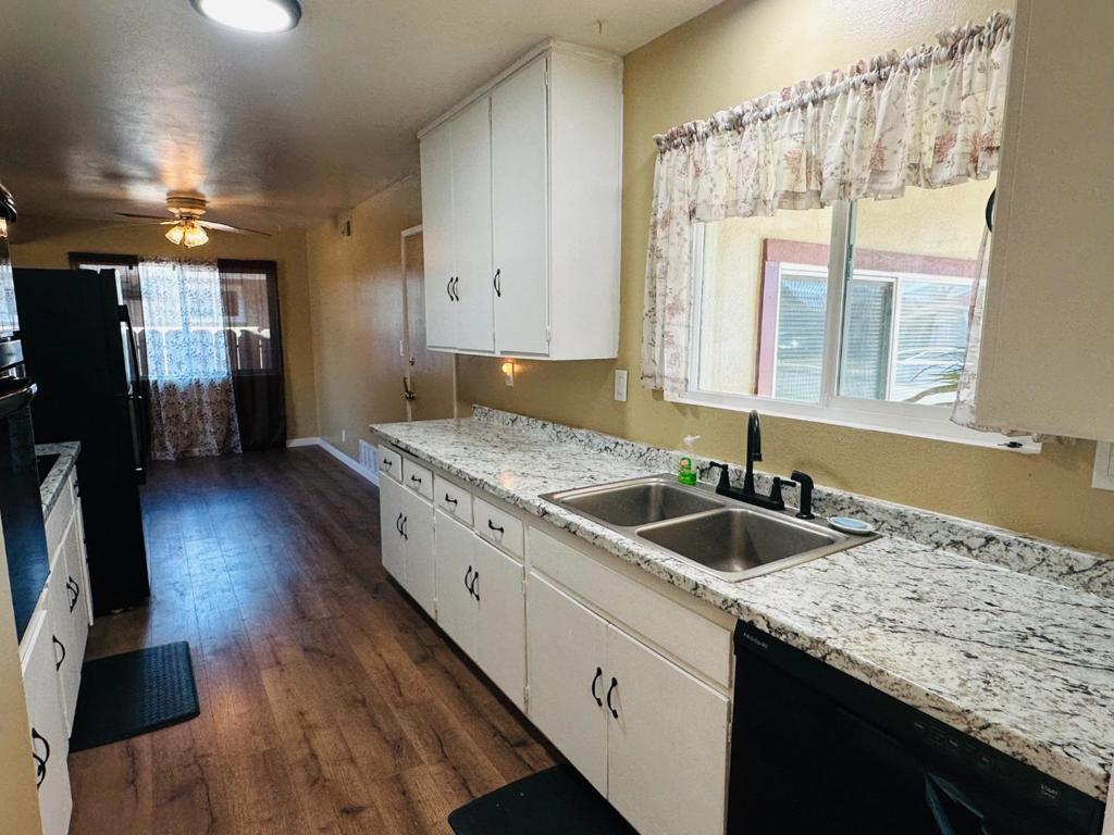 737 Saint Ann Drive Property Photo 11