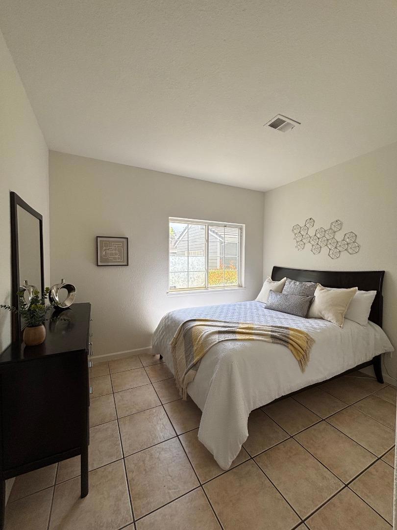 903 Lake Tahoe Court Property Photo 15