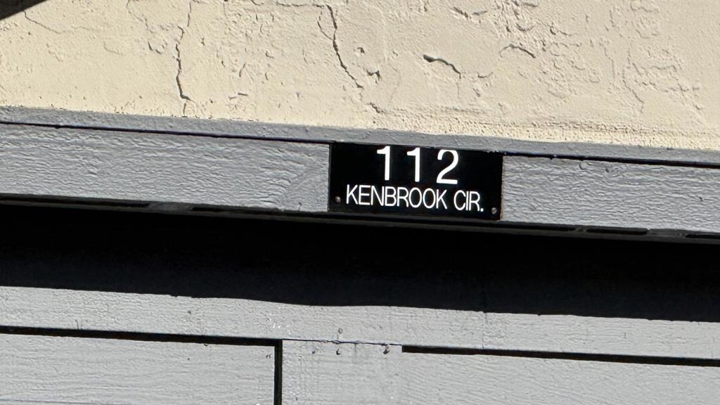 112 Kenbrook Property Photo 4