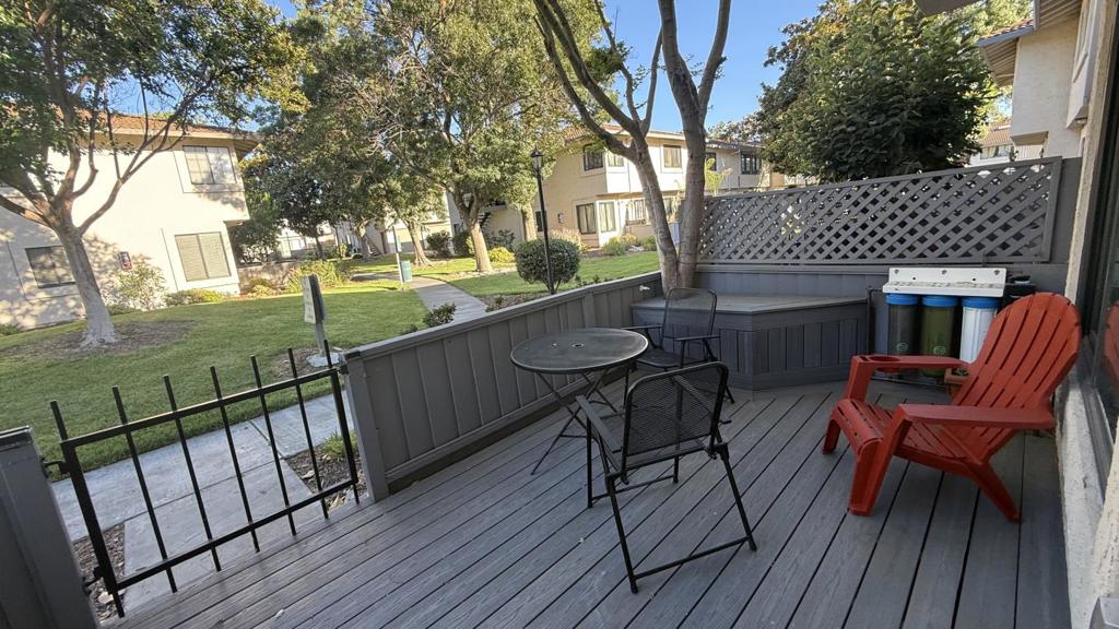 112 Kenbrook Property Photo 44