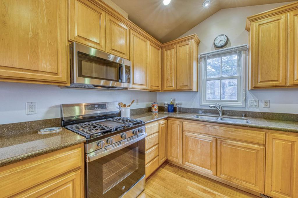 ML82053956 Property Photo 16