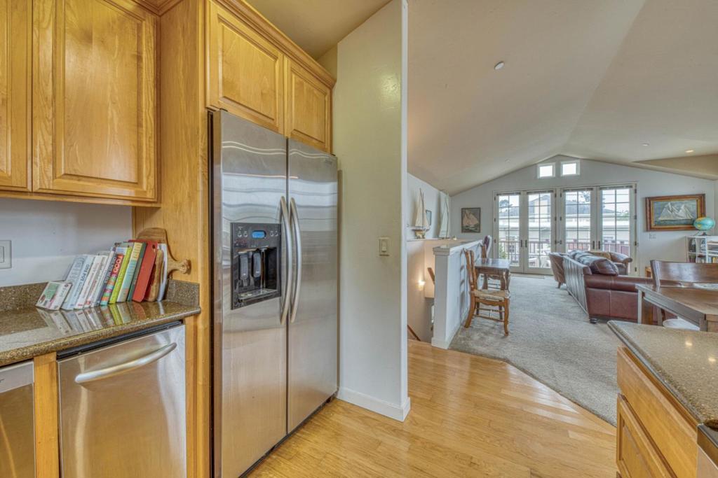 ML82053956 Property Photo 17