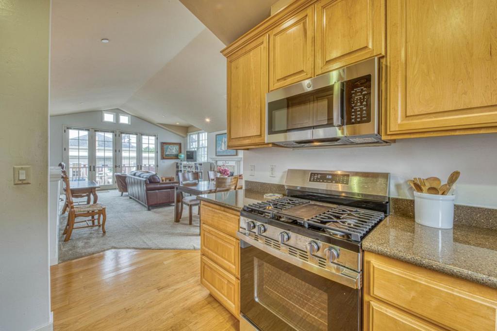 ML82053956 Property Photo 18
