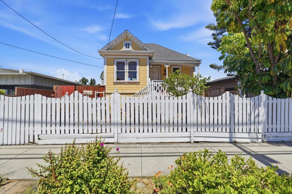 216 N 25th Street