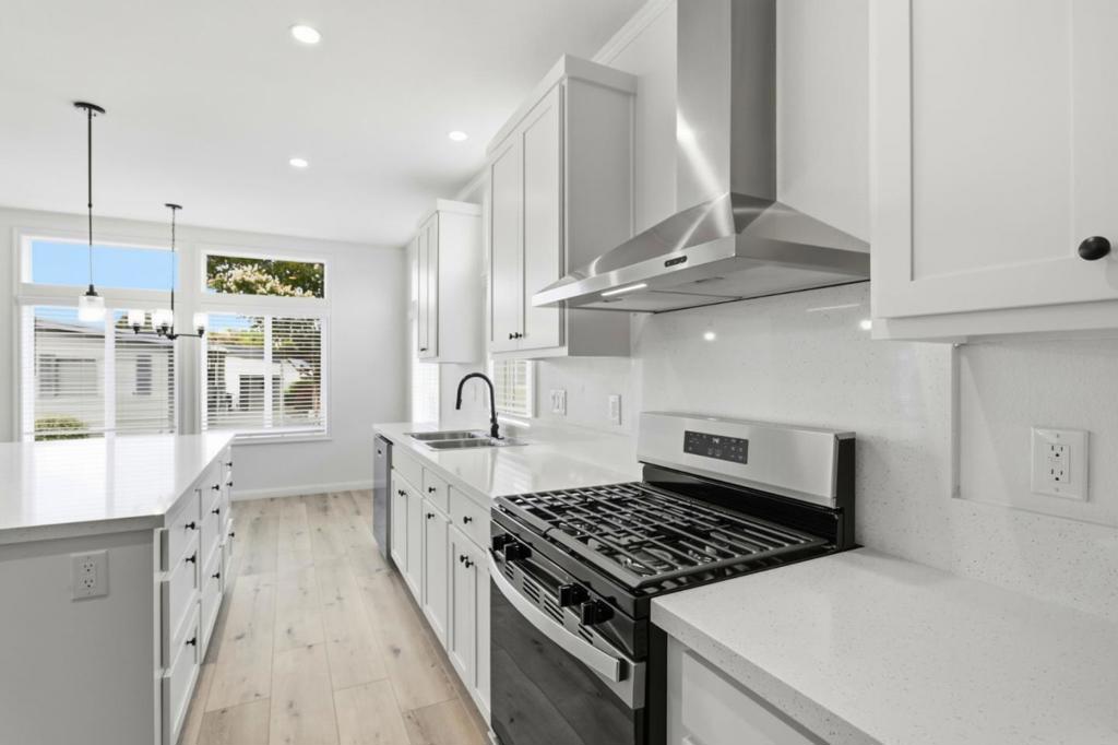 1050 Borregas Avenue 49 Property Photo 14