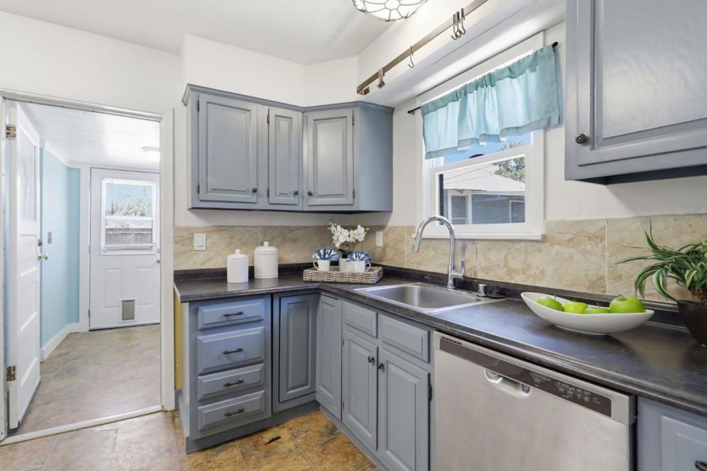 515 Coe Avenue Property Photo 15
