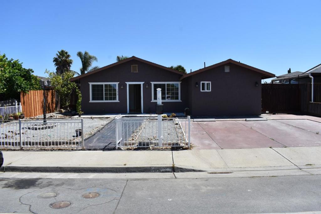 1040 Central Avenue Property Photo 1
