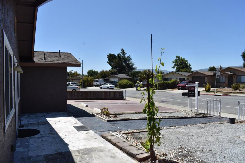 1040 Central Avenue Property Photo 4
