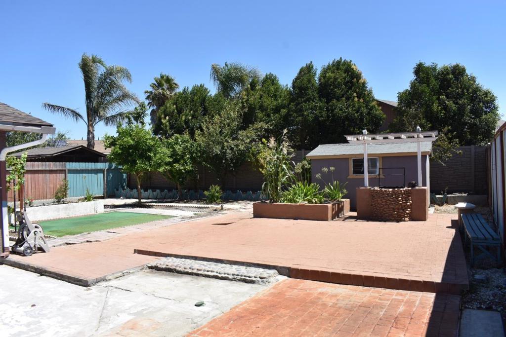 1040 Central Avenue Property Photo 27