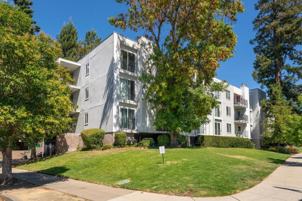 601 Leahy Street 306 Property Photo 1