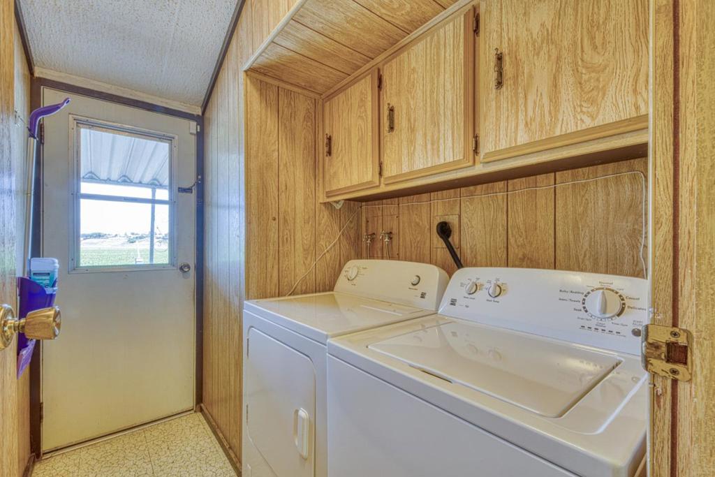 150 Kern Street 33 Property Photo 29