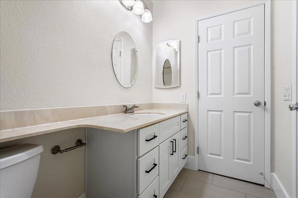 37168 Meadowbrook 105 Property Photo 21