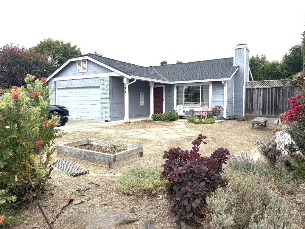 927 Corcoran Avenue Property Photo 2