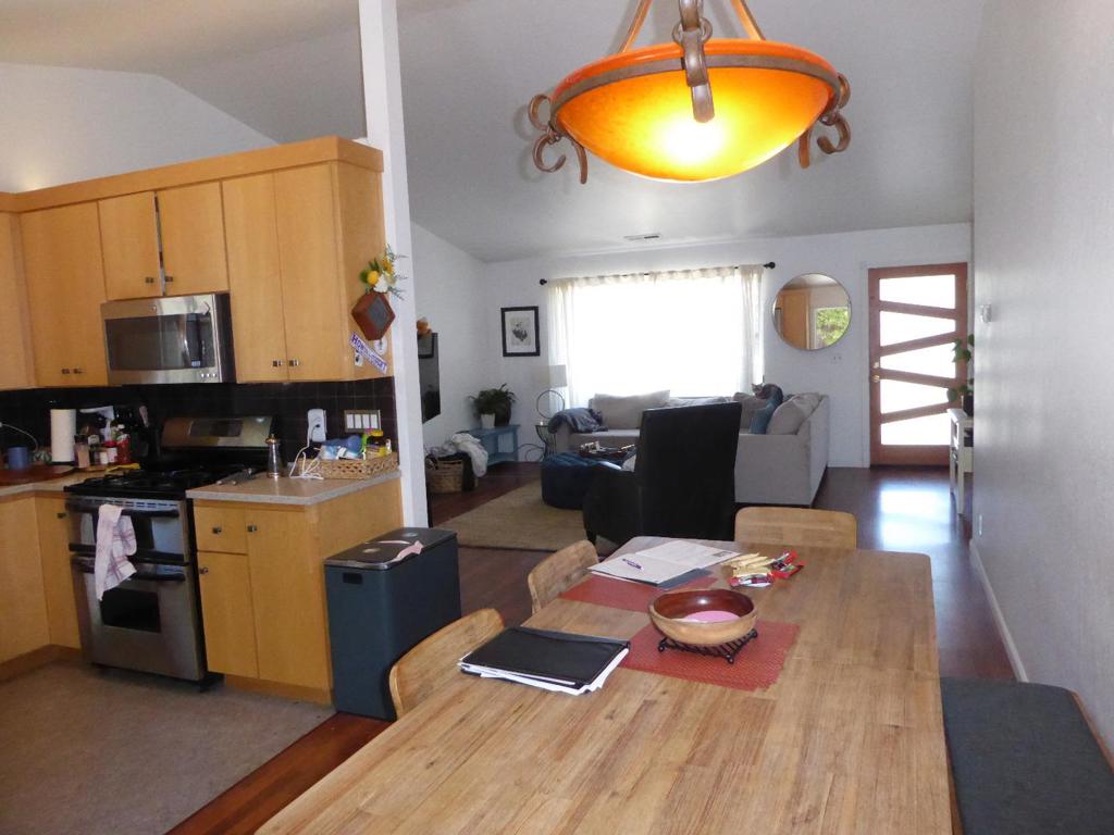 927 Corcoran Avenue Property Photo 3
