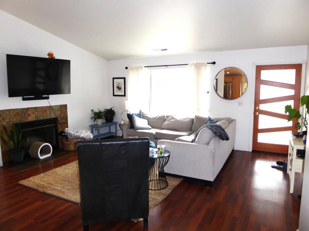 927 Corcoran Avenue Property Photo 4