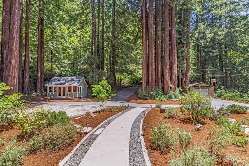 14521 Pescadero Property Photo 3