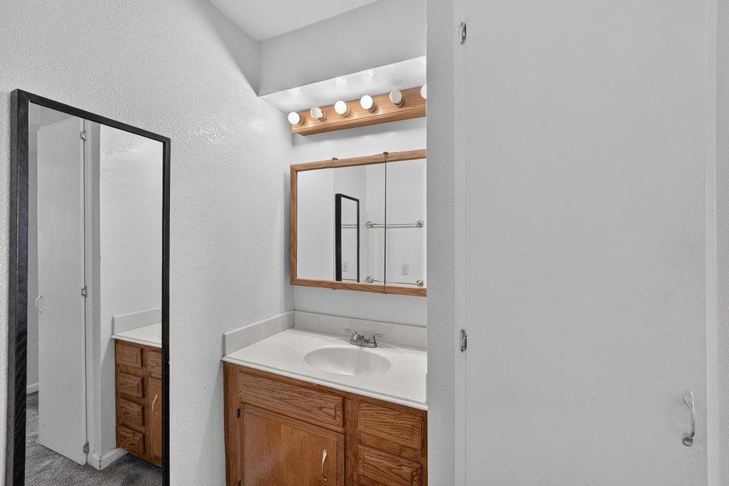 2402 N Main Street A Property Photo 15