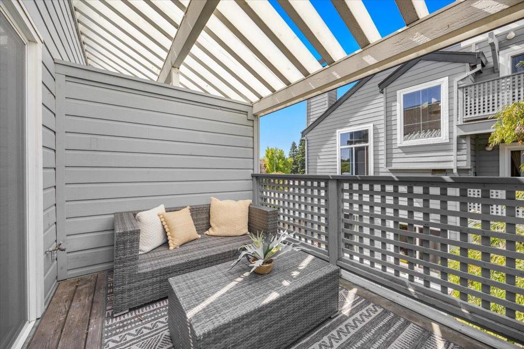 473 Cork Harbour Circle F Property Photo 3