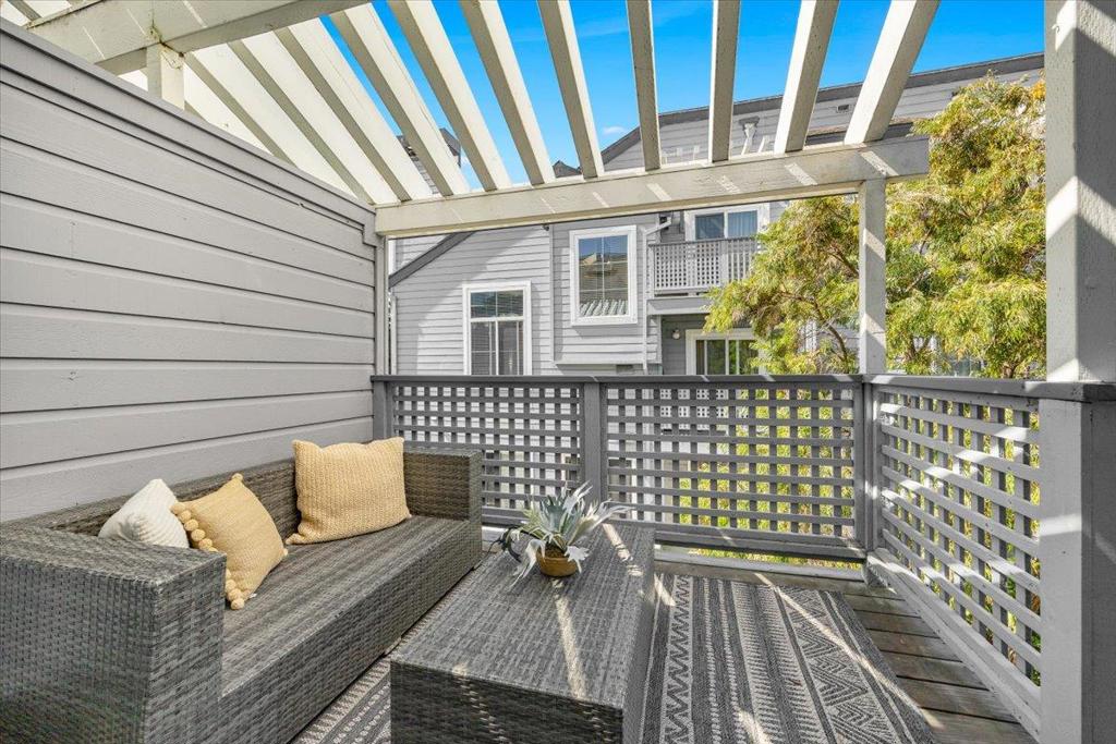 473 Cork Harbour Circle F Property Photo 4