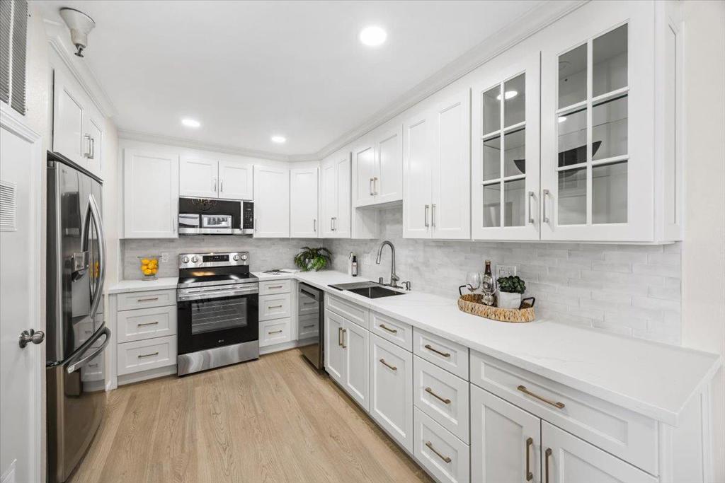 473 Cork Harbour Circle F Property Photo 9