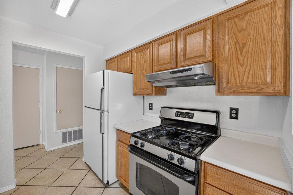 2426 N Main Street B Property Photo 10