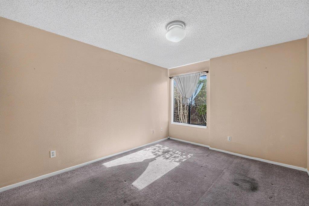 2426 N Main Street B Property Photo 14