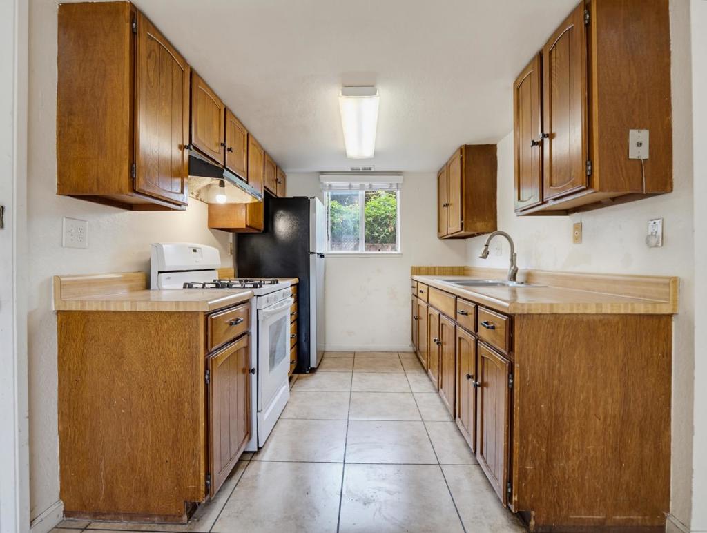 525 El Rio Street Property Photo 13