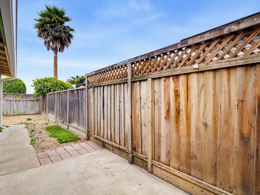 525 El Rio Street Property Photo 25
