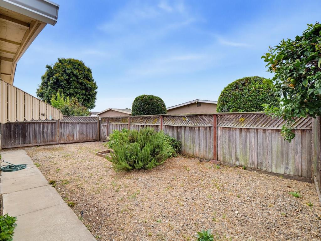 525 El Rio Street Property Photo 28