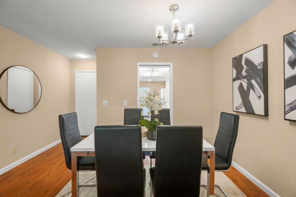 6119 Montgomery Court Property Photo 7