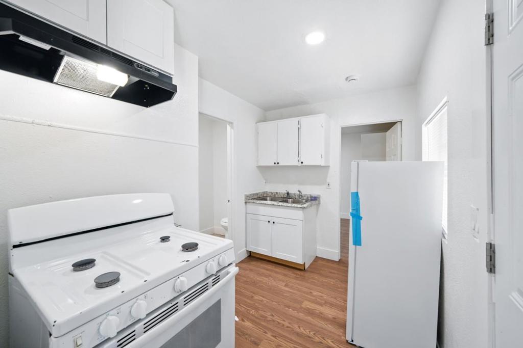 462 Delhi Avenue Property Photo 18
