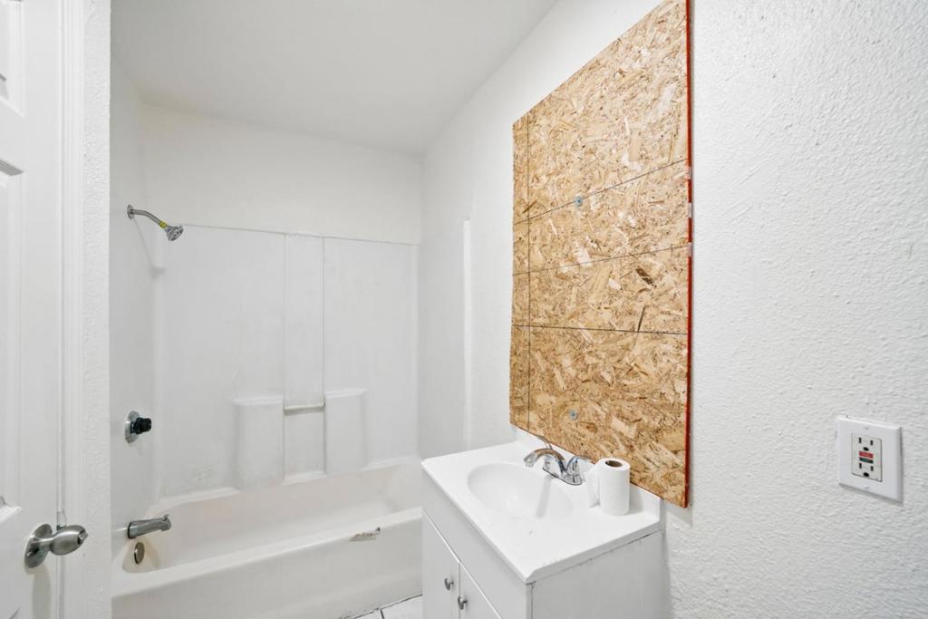 462 Delhi Avenue Property Photo 22