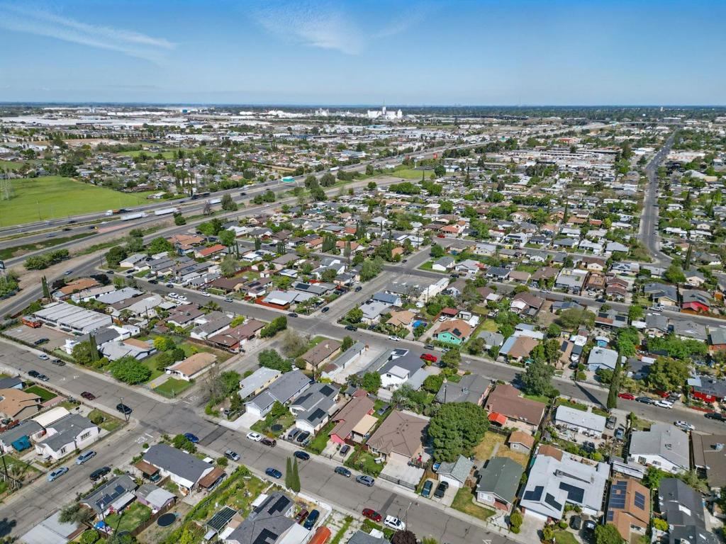 462 Delhi Avenue Property Photo 33