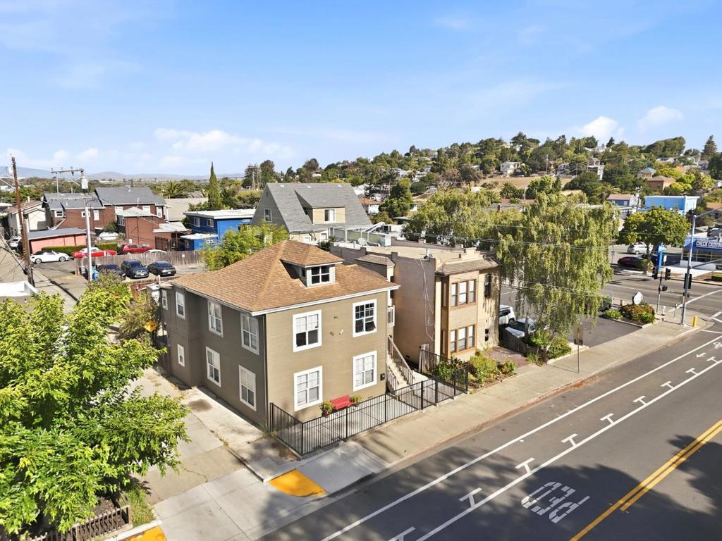 1313 Sacramento Street Property Photo 2