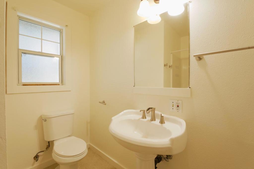 1313 Sacramento Street Property Photo 11