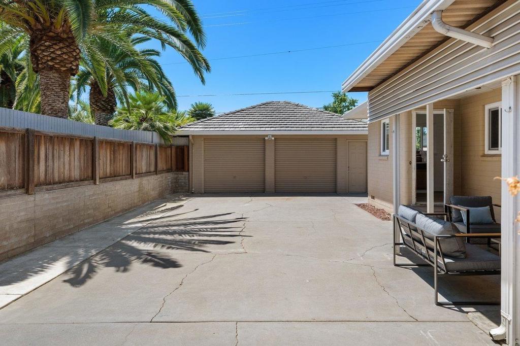 729 S Pleasant Avenue Property Photo 34