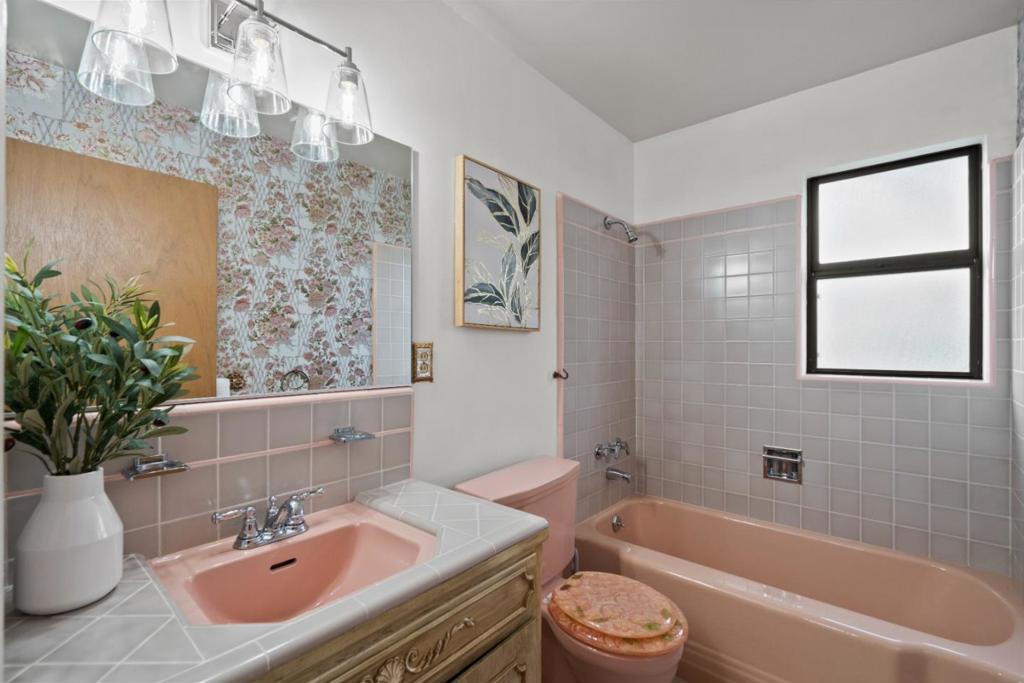 Sequoia Avenue Property Photo 10
