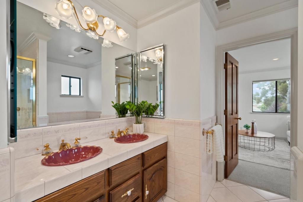 Sequoia Avenue Property Photo 14
