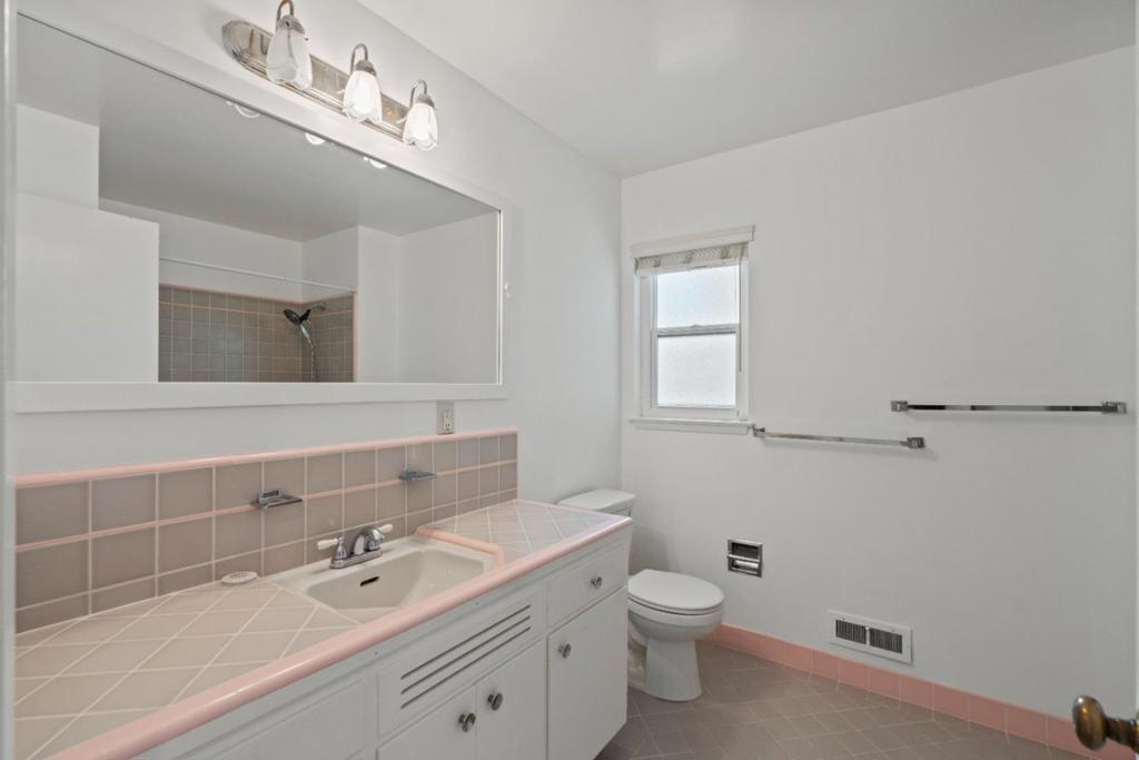 Sequoia Avenue Property Photo 23