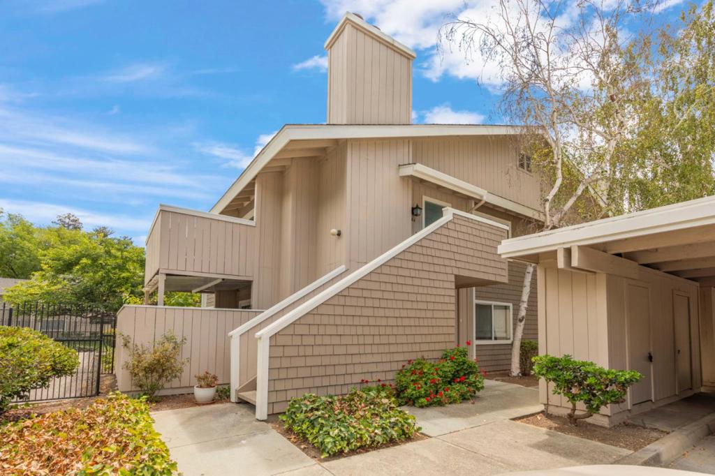 5516 Sean Circle 44 Property Photo 1