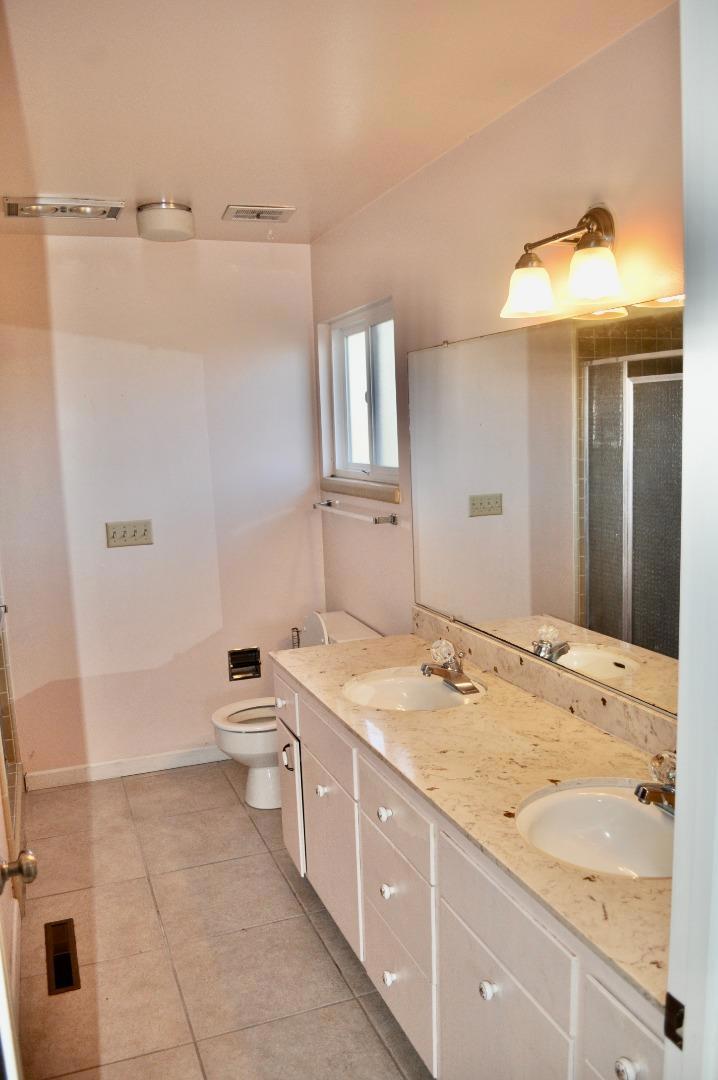 224 Briarwood Drive Property Photo 11