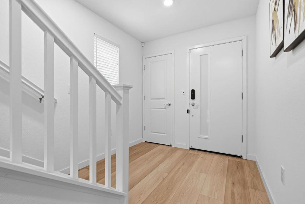 638 Eucalyptus Way Property Photo 13